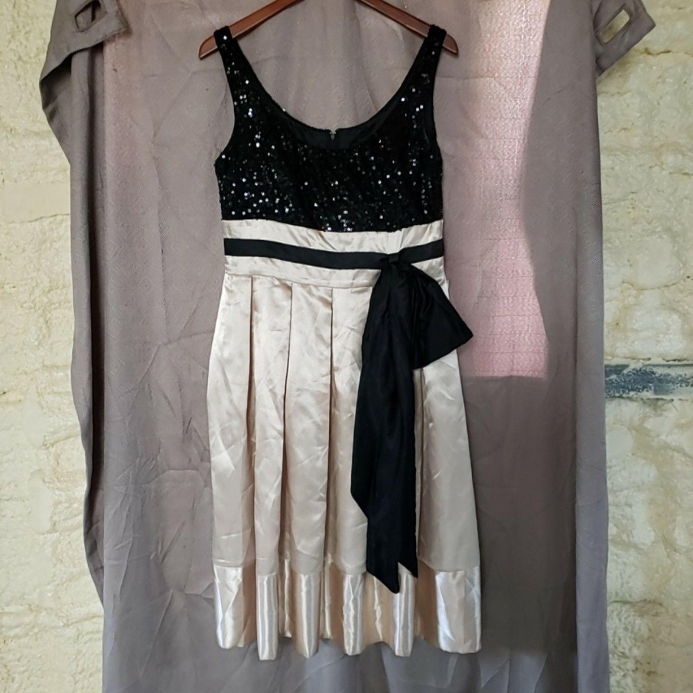 K Dress Womens 12 Beige Colorblock Sleeveless Scoop Neck Sequin Fit & Flare Midi